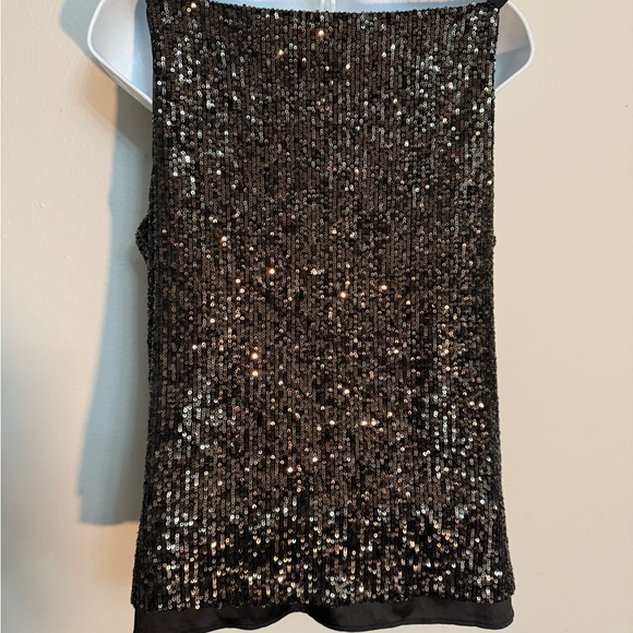 White House Black Market Tank Top Size XS Black/Gold sequin - Picture 2 of 3